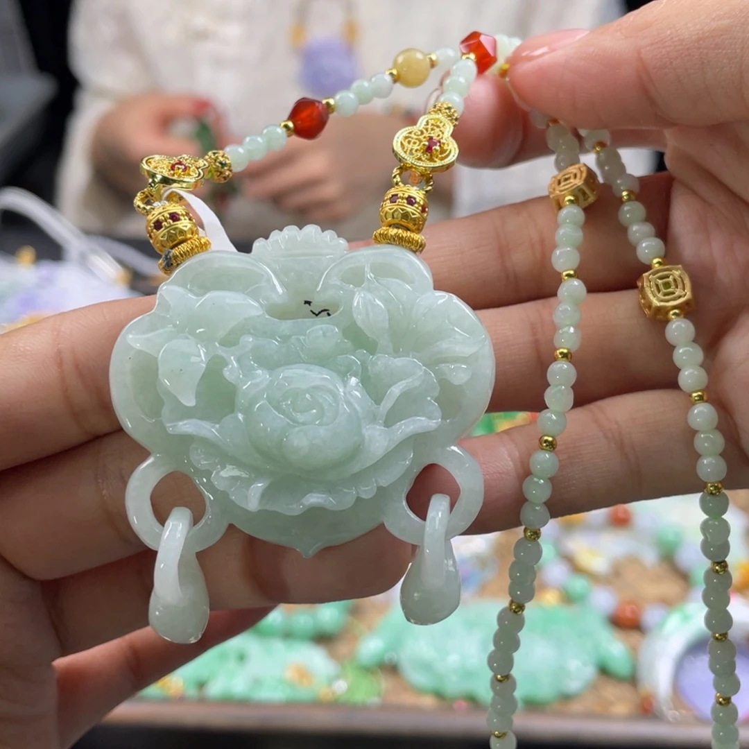 颈饰未镶嵌翡翠代编织