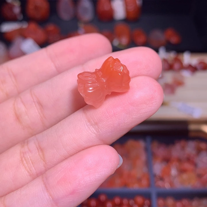 南红玛瑙未镶嵌珠宝半成品并蒂莲