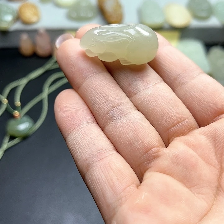 【闪购商品】和田玉未镶嵌颈饰