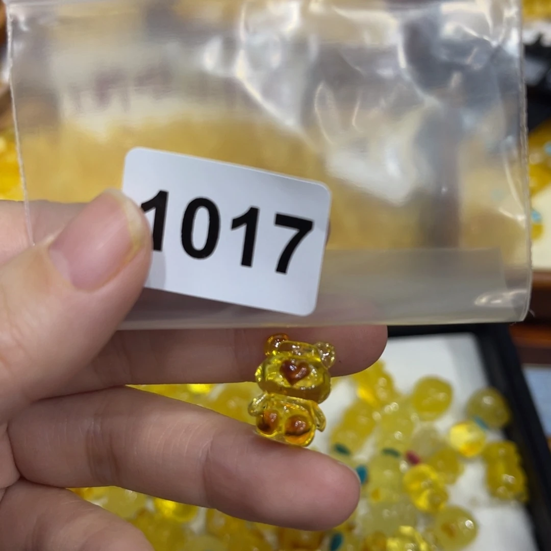 琥珀珠宝奇石未镶嵌