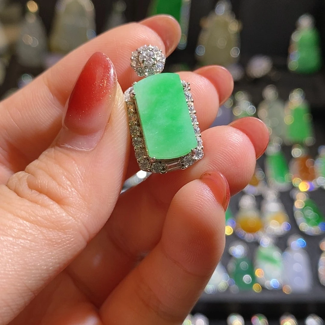 颈饰银S925镶嵌翡翠天然翡翠