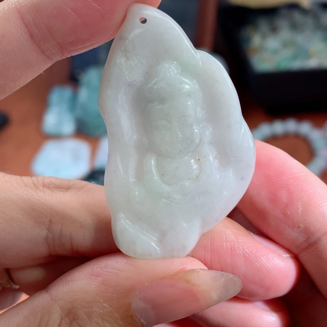 翡翠未镶嵌颈饰翡翠