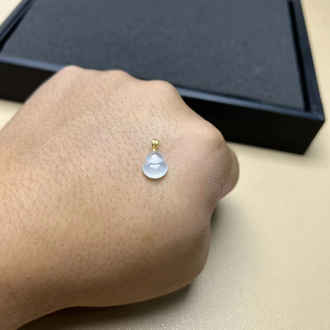 翡翠葫芦吊坠冰种水头好光感好18K金女式福禄常伴高贵气质轻奢