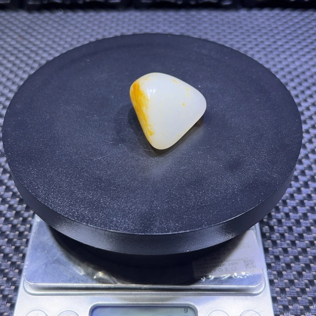 吊坠(不含链)未镶嵌和田玉（子料）30-22