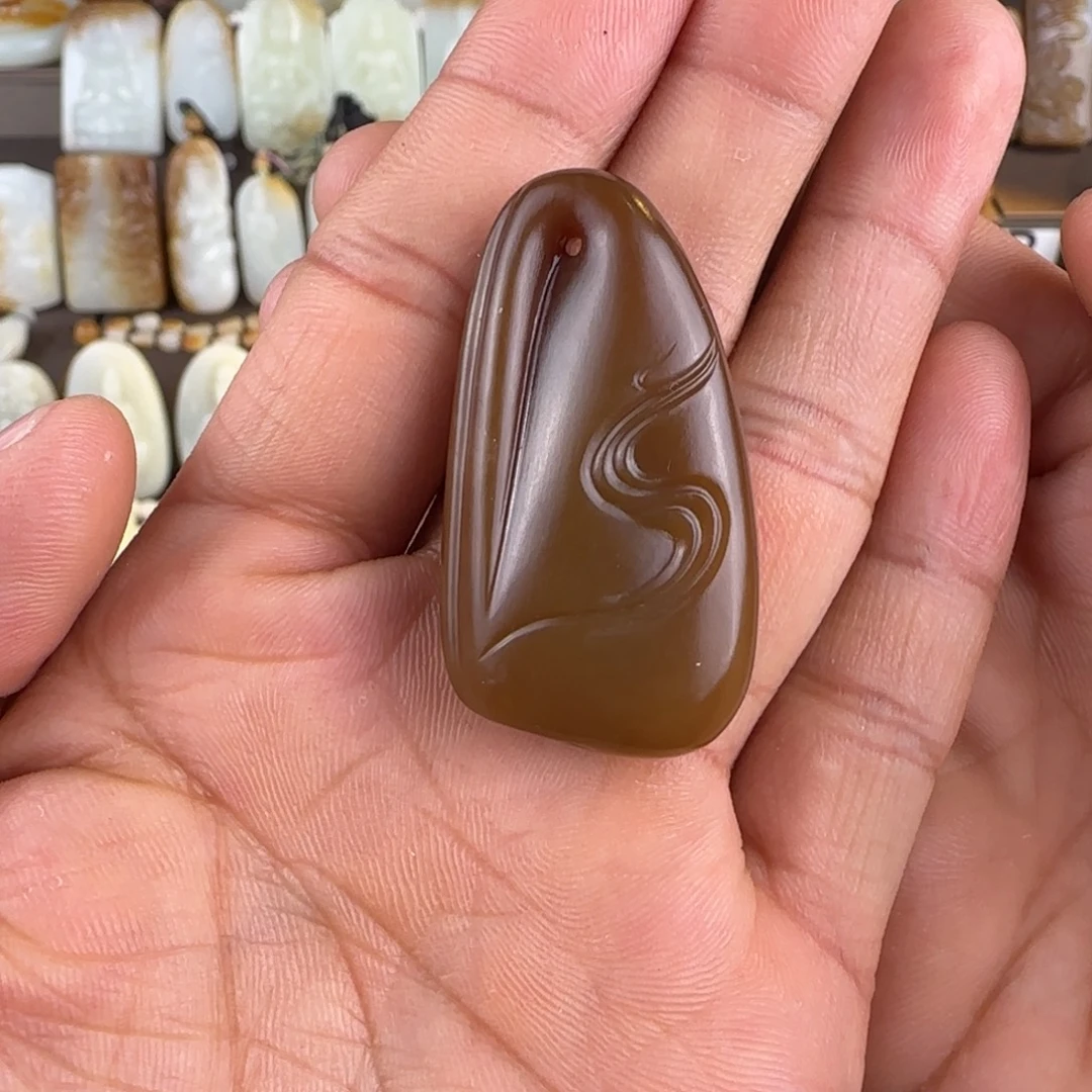 和田玉（糖玉）未镶嵌颈饰