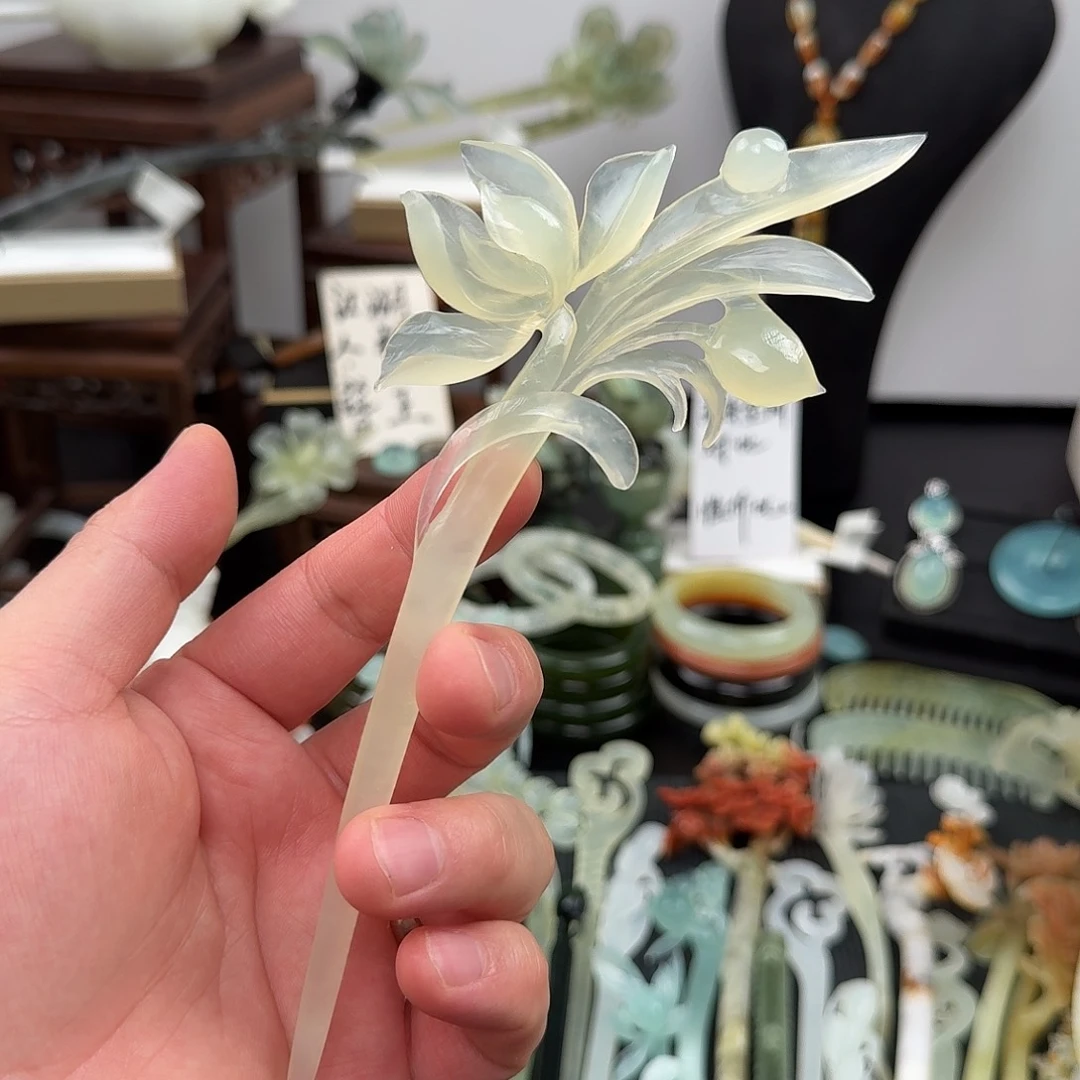 蛇纹石玉未镶嵌发饰