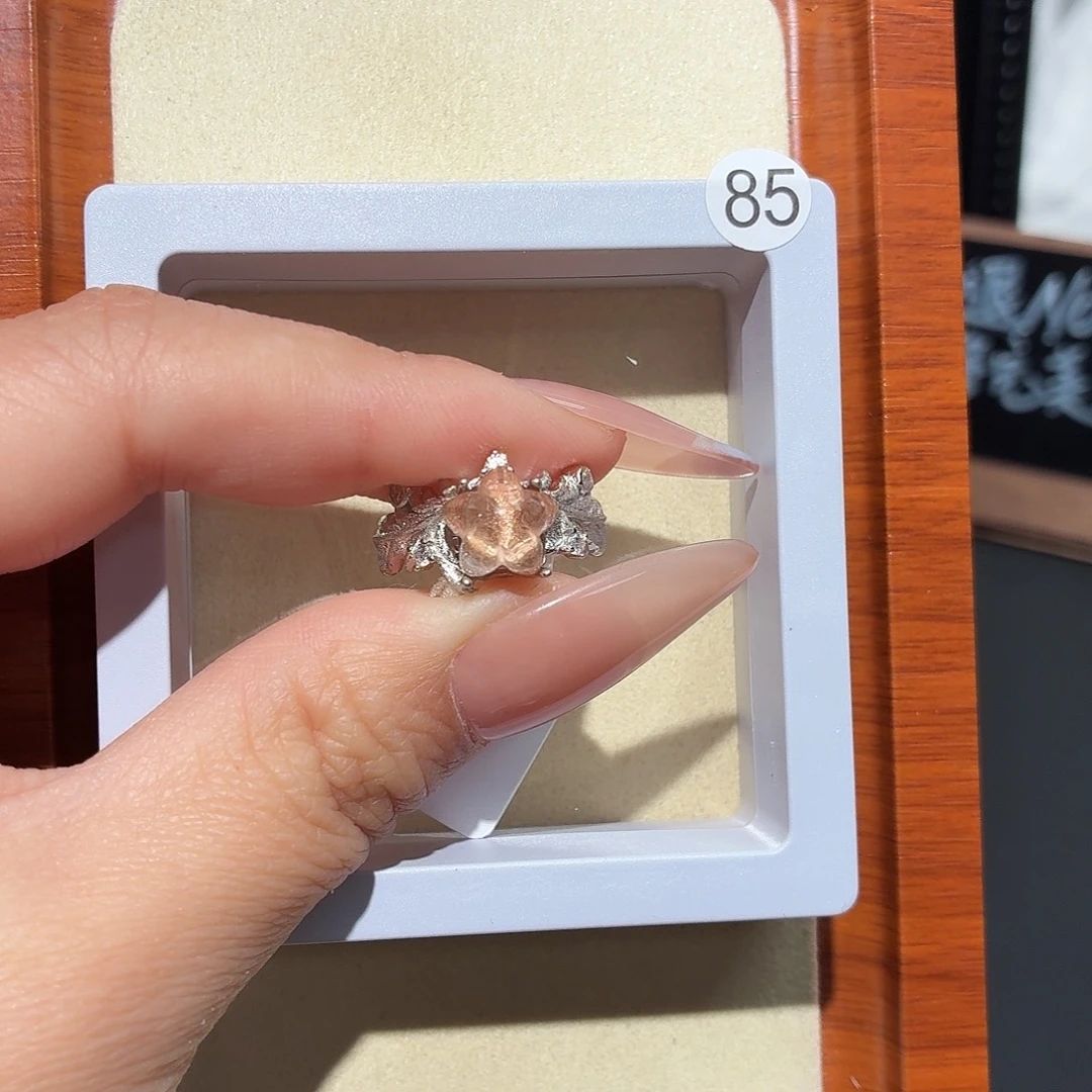 ****o银S925镶嵌水晶戒指