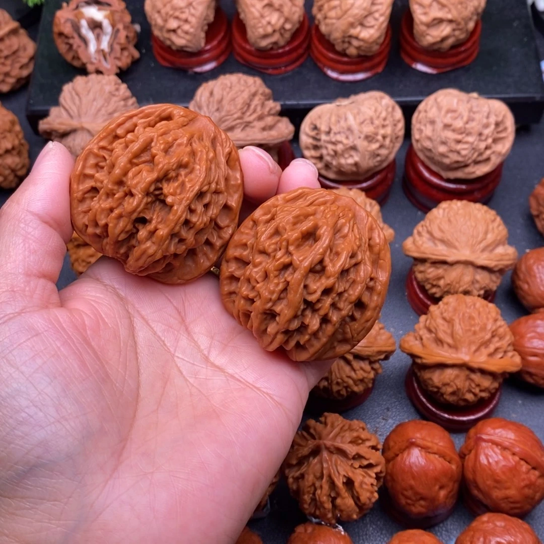 文玩核桃把件46虎头