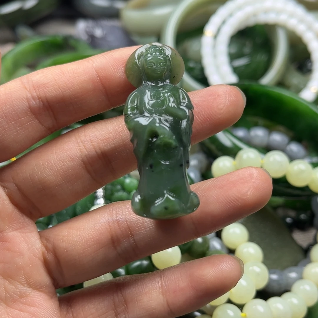 和田玉（碧玉）未镶嵌颈饰