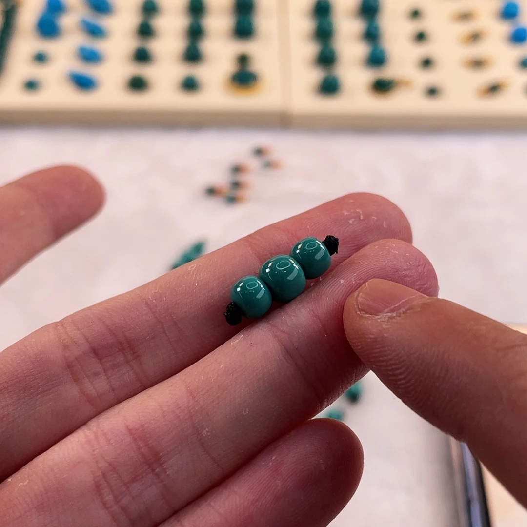 绿松石未镶嵌耳饰