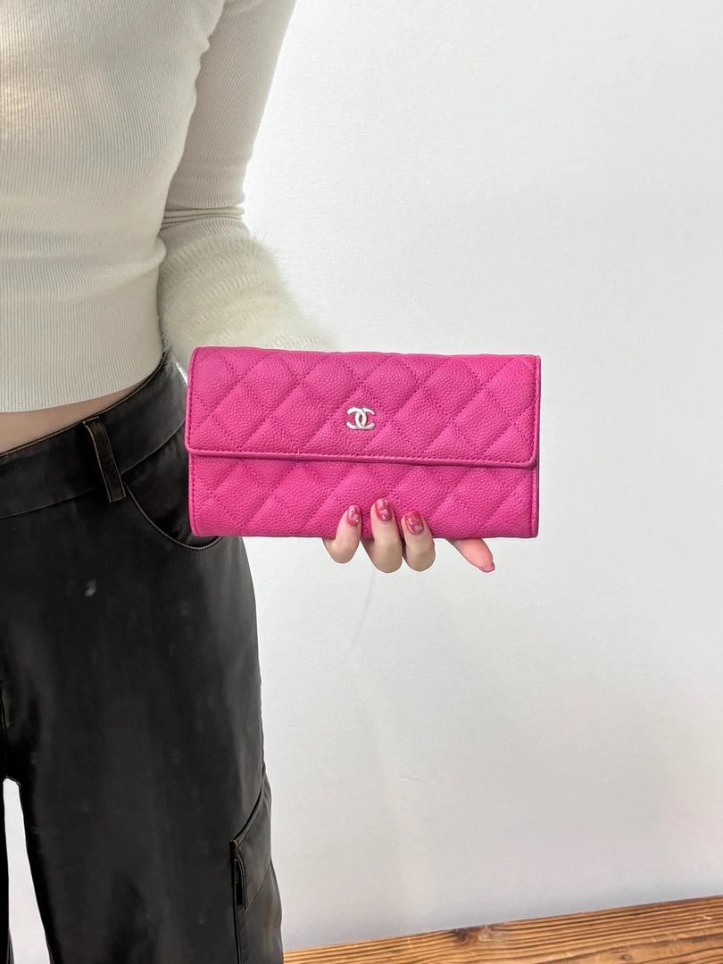 95新 Chanel/香奈儿 chanel玫粉荔枝翻盖钱包（K）