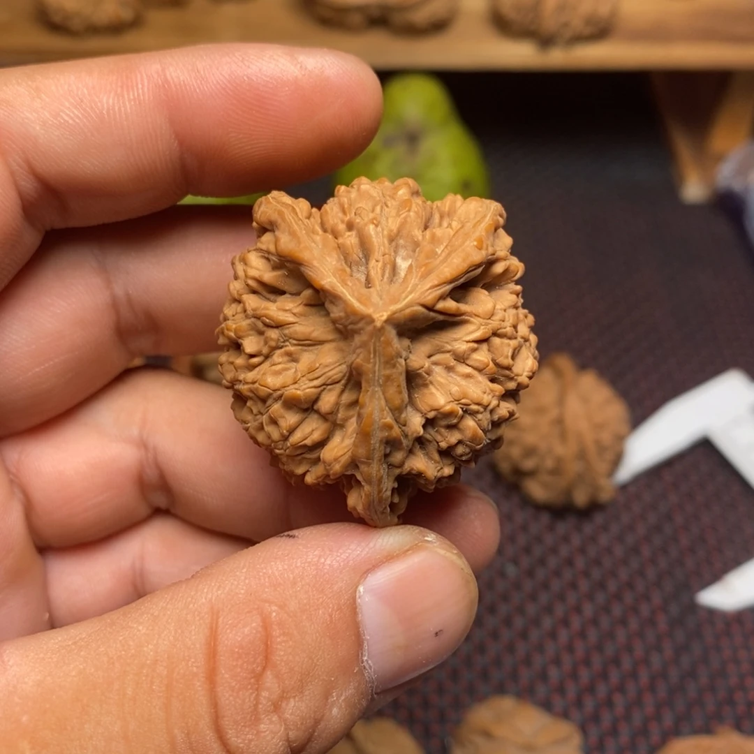 艺***饰把件文玩核桃文玩
