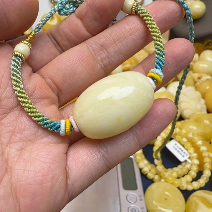 蜜蜡未镶嵌颈饰天然蜜蜡
