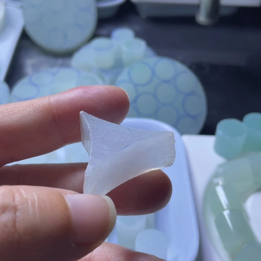 阿***奇定制翡翠未镶嵌桶珠卡10孔位3厘