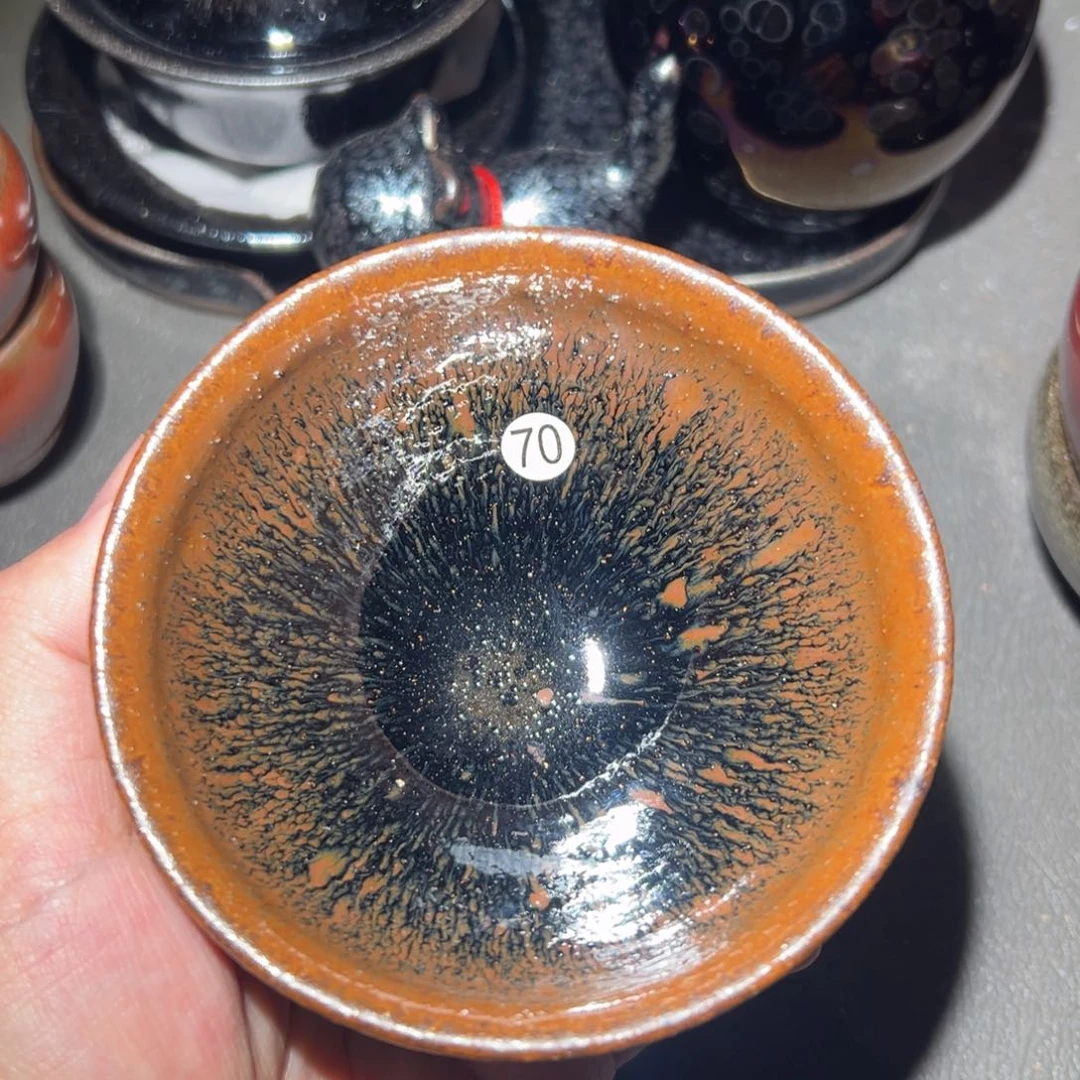 茶盏我们是有很多共同爱好在