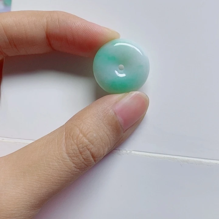 翡翠未镶嵌项圈翡翠平安扣