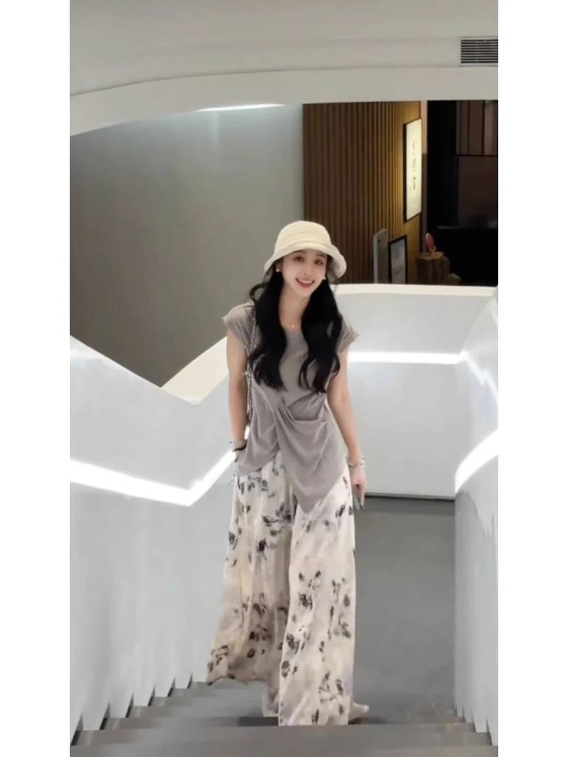 2025夏季新款扭结收腰短袖t恤上衣高腰宽松印花休闲裤两件套女装