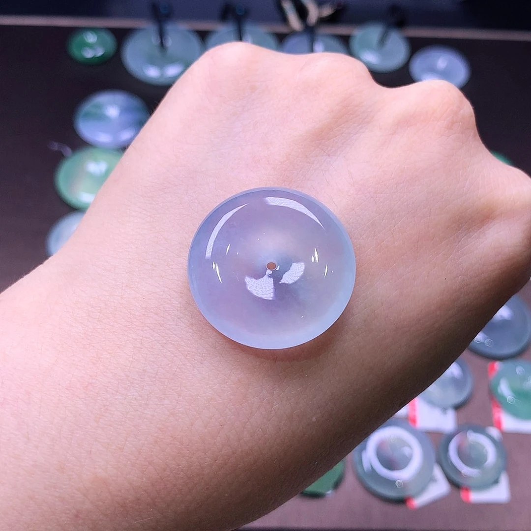 颈饰未镶嵌翡翠26.8×6.4