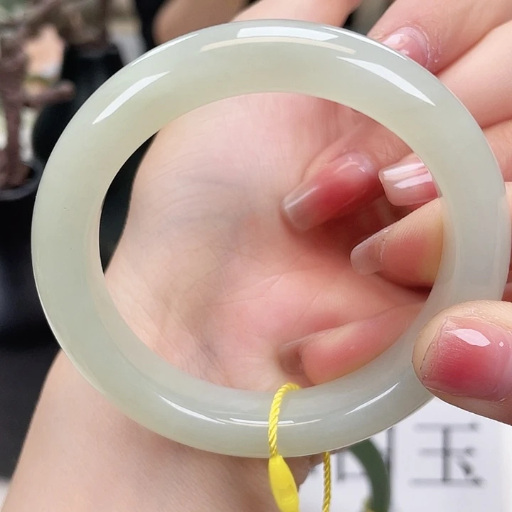 和田玉手镯5455未镶嵌