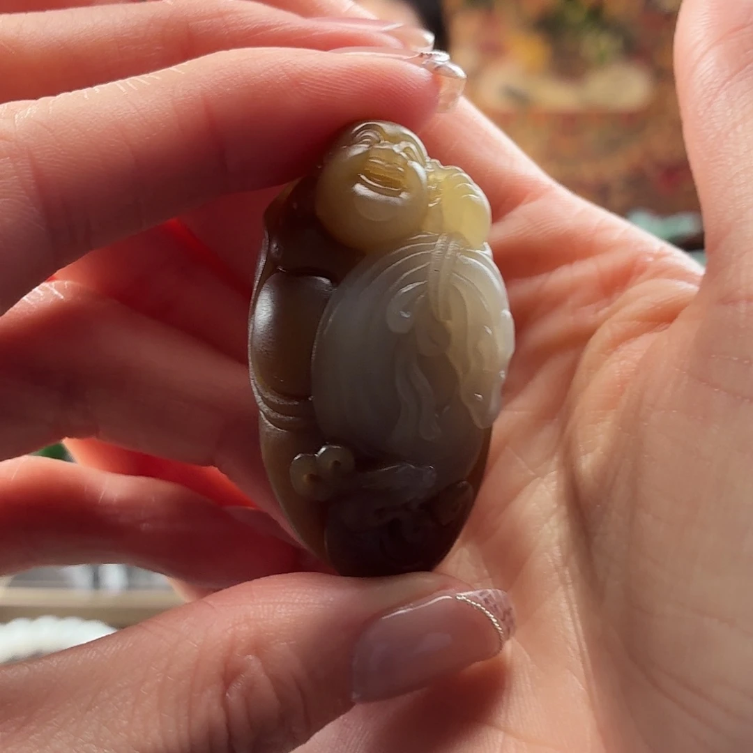 和田玉未镶嵌吊坠(不含链)且末糖