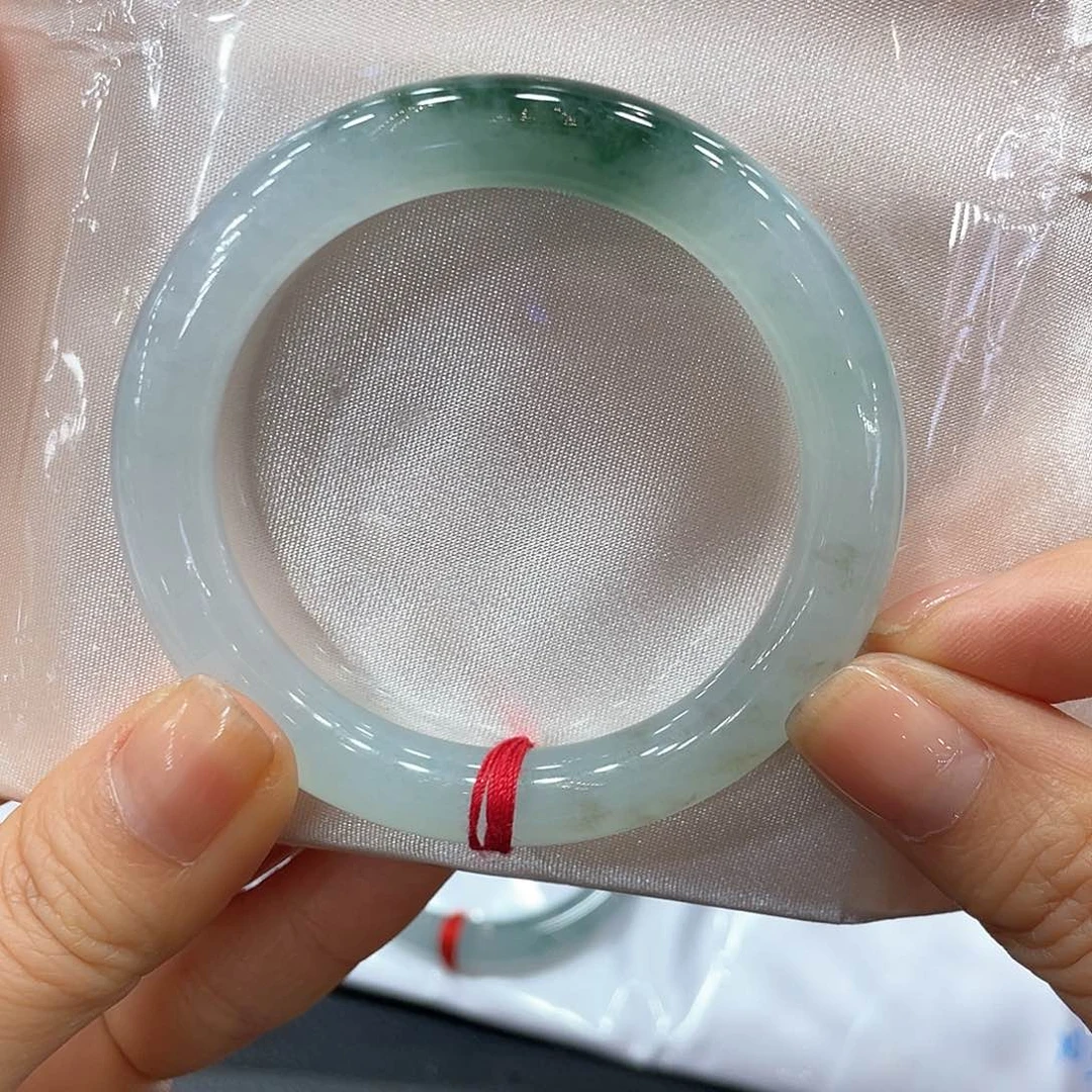 翡翠手镯未镶嵌翡翠手镯翡翠手镯