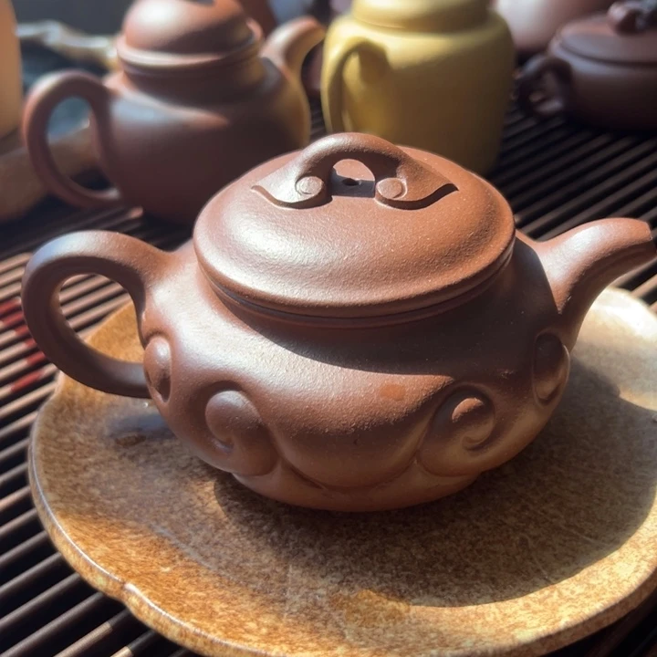 茶壶紫砂仿古花口如意350cc