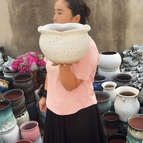 口25高18一个盆子。