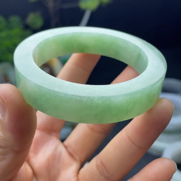 定制翡翠不退不换未镶嵌