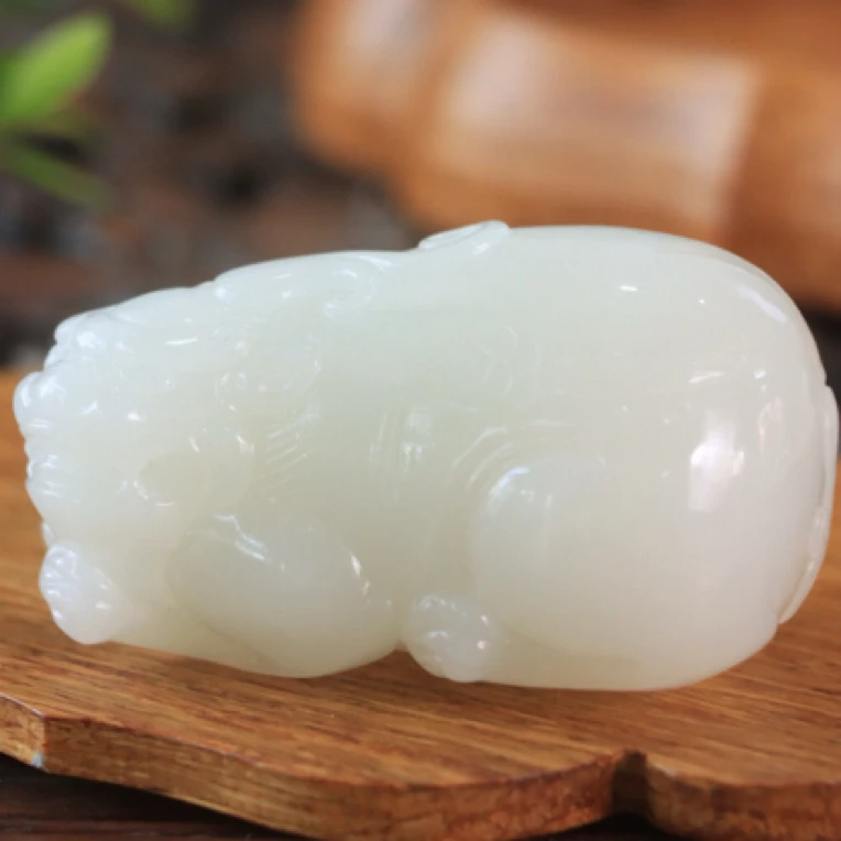 1978221玉美人小程和田玉老坑山料羊脂白玉招财貔貅手把件