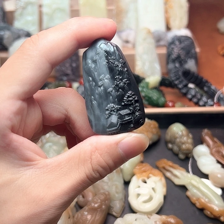 颈饰未镶嵌和田玉