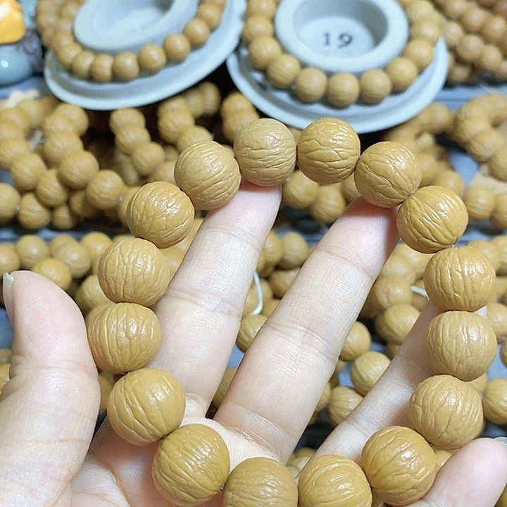 猴头核桃手串聚宝盆