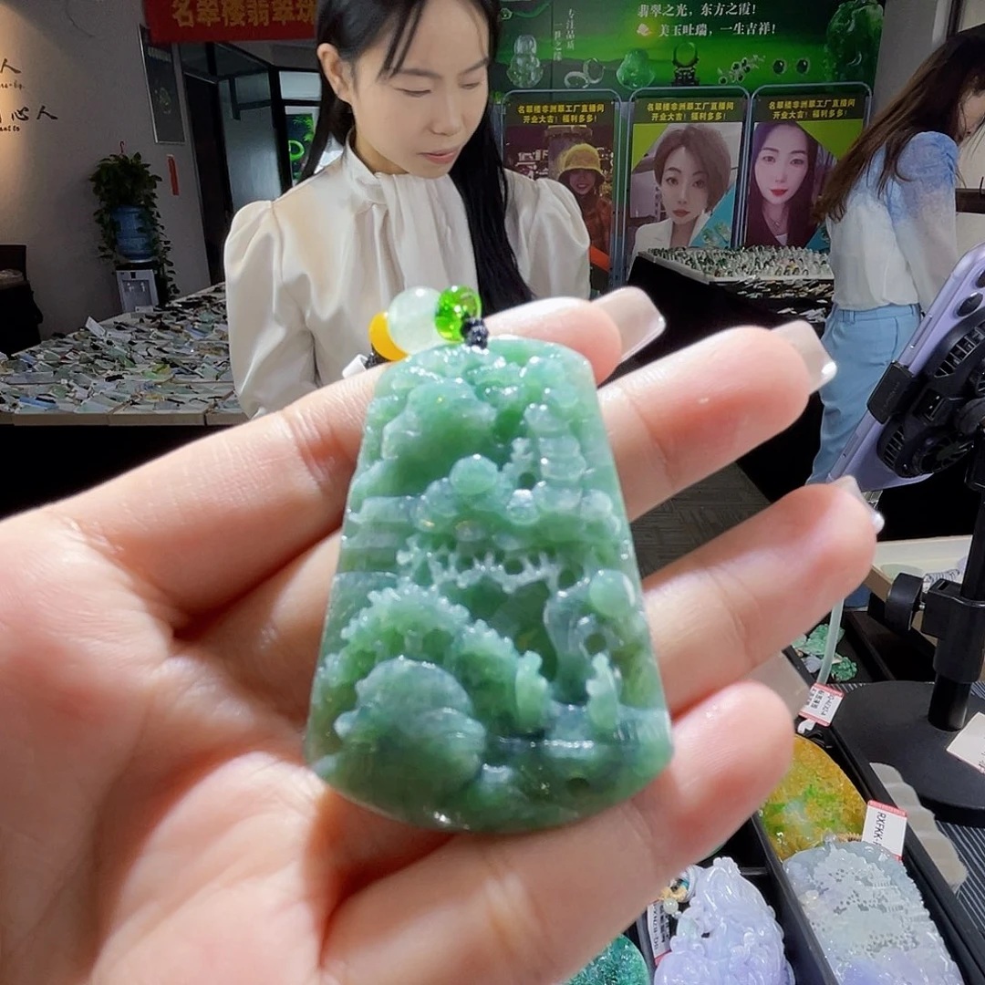 颈饰未镶嵌翡翠一