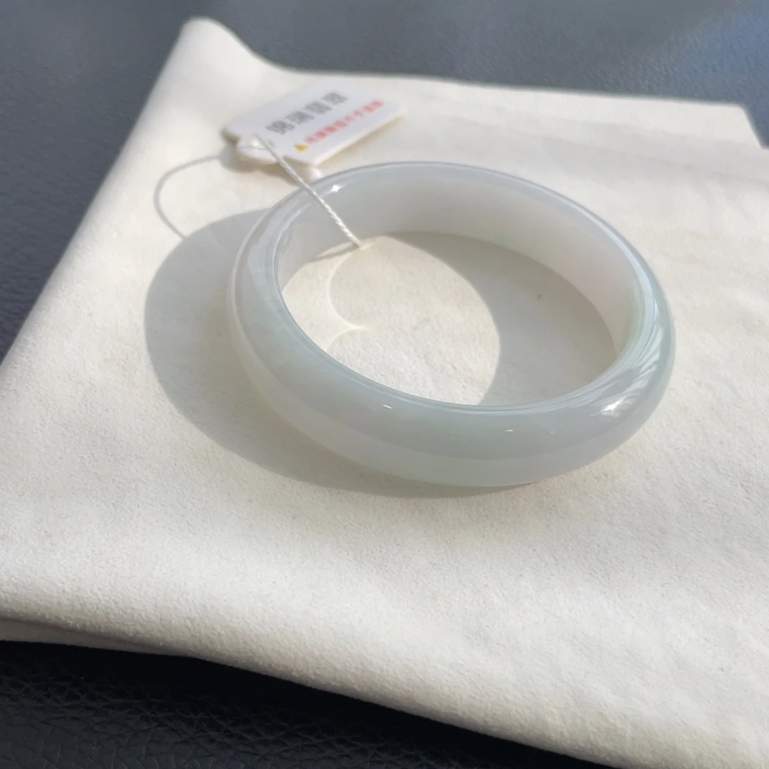 翡翠未镶嵌手镯57