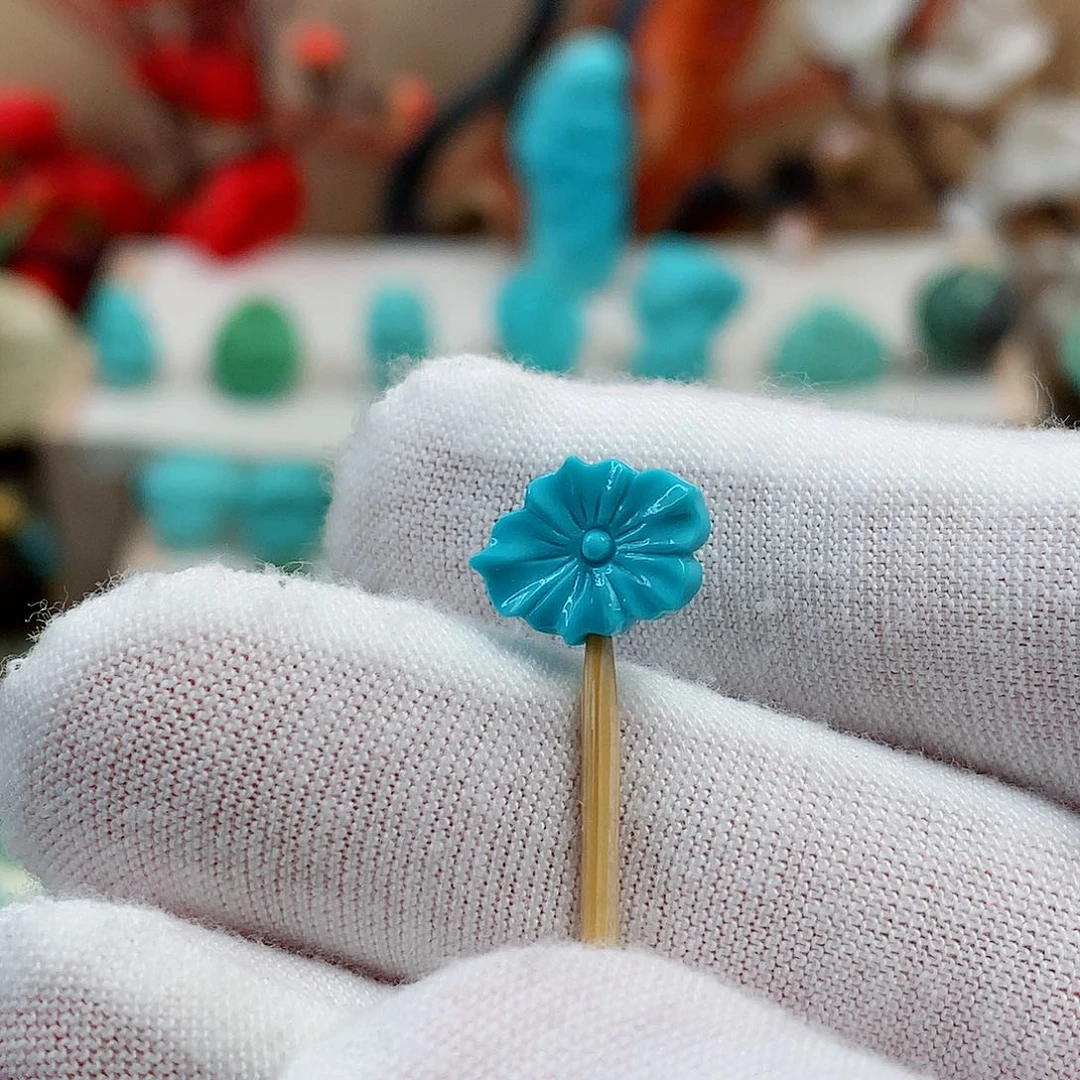 绿松石未镶嵌珠宝奇石