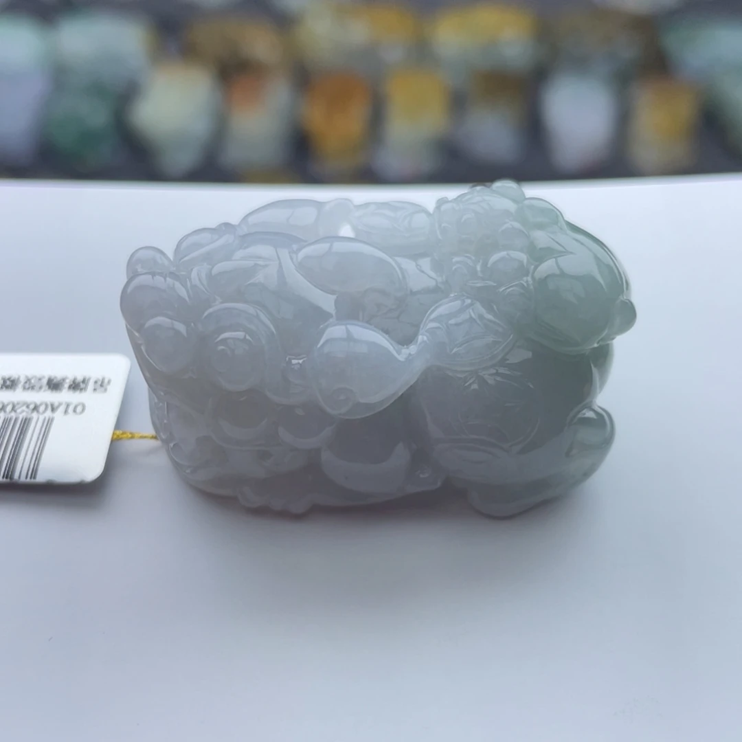 翡翠未镶嵌颈饰貔貅005