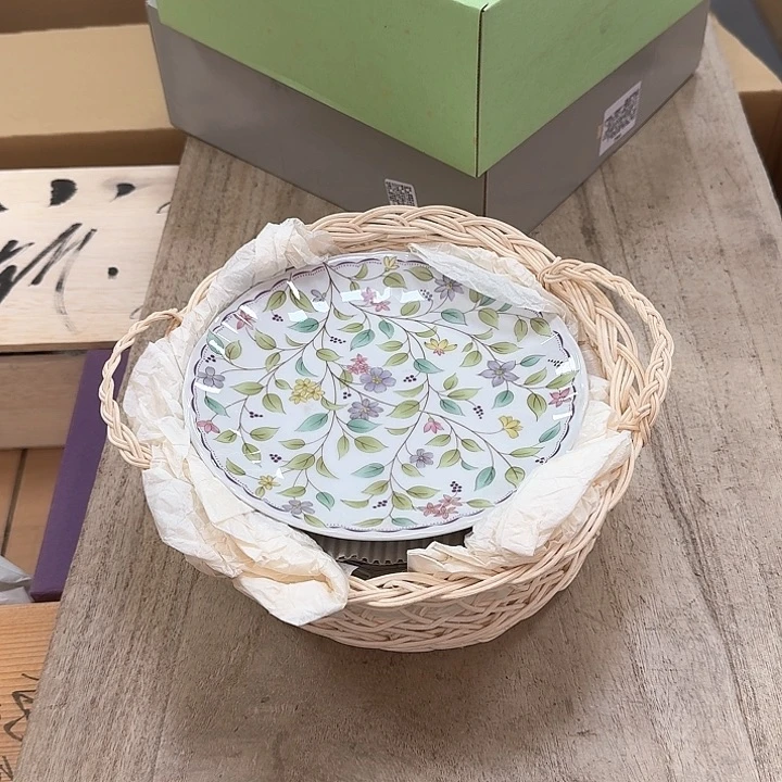 瓷片噗哈哈哈哈哈哈哈哈哈我