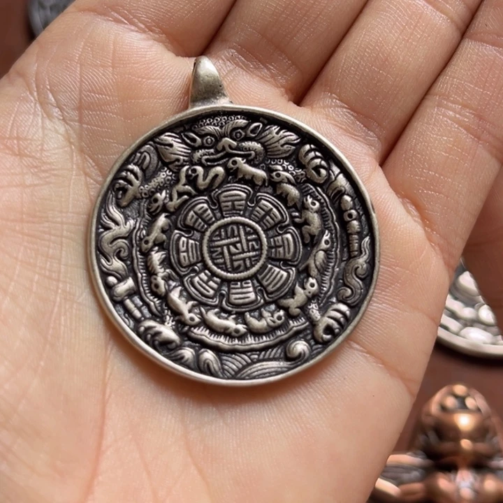 颈饰琉璃山**鱼喜欢的朋友