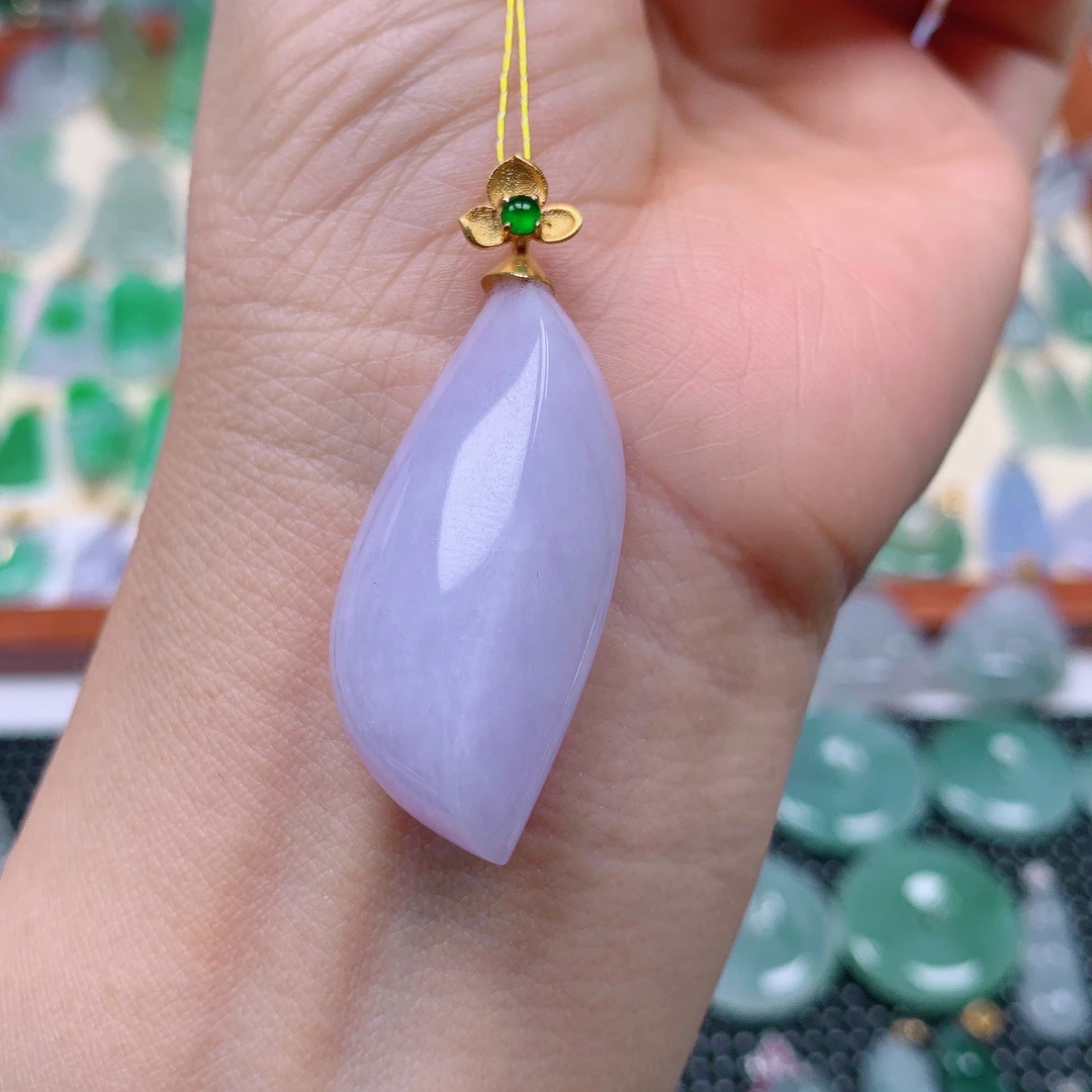 缅甸天然A货翡翠，紫罗兰随形 编号9/325尺寸38.8-17.9-10.4