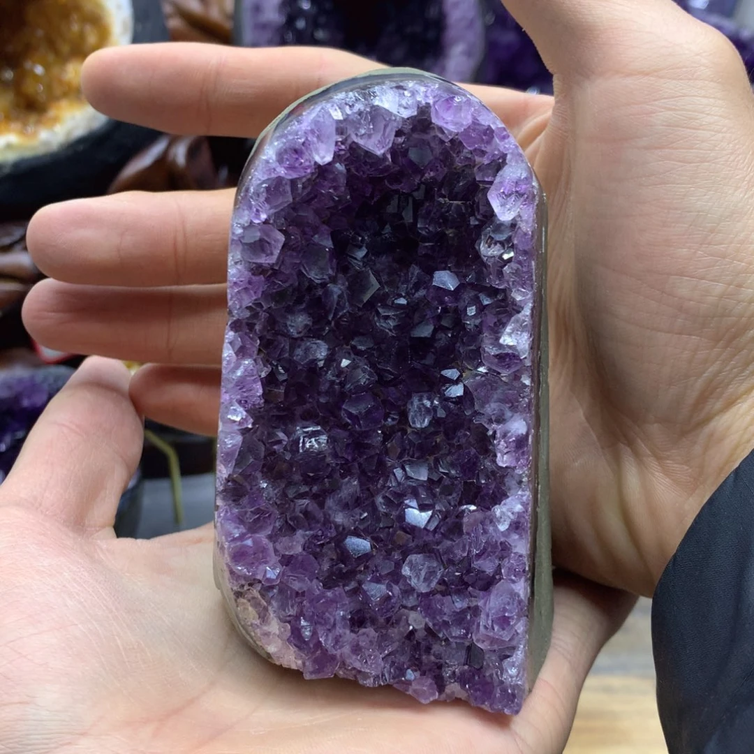 紫晶大型摆件（非配饰）未镶嵌