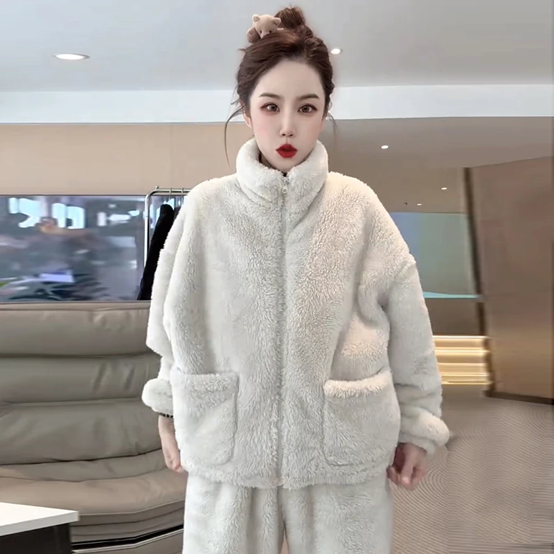 双面立领珊瑚绒睡衣女冬季2025新款加绒加厚可外穿保暖家居服套装