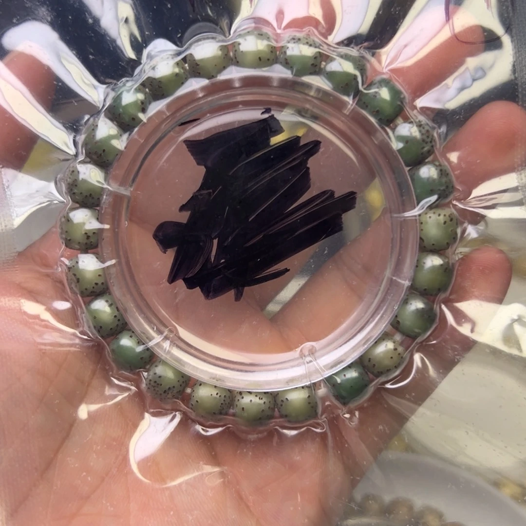 吊坠星月菩提9×8绿幽灵