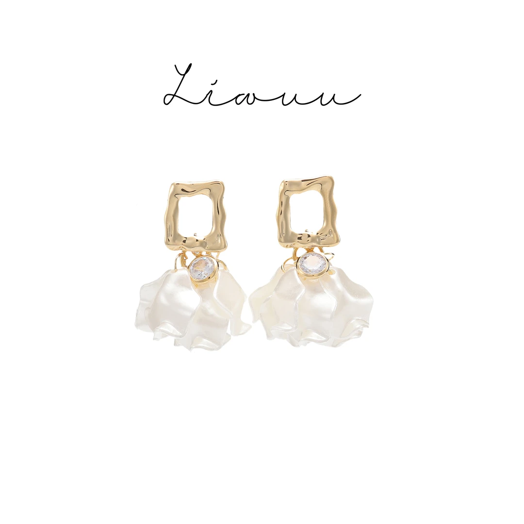 Liwuu礼雾【花花裙摆】白色轻奢法式复古冷淡风