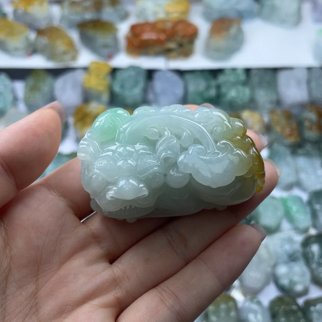 颈饰未镶嵌翡翠貔貅