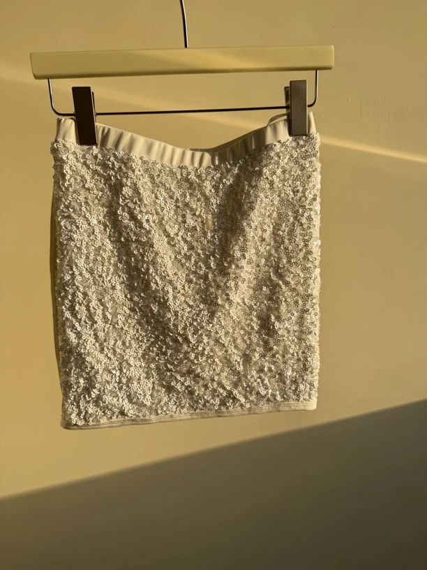 【Ann.G】D20301 子立花开弹力珠片短裙