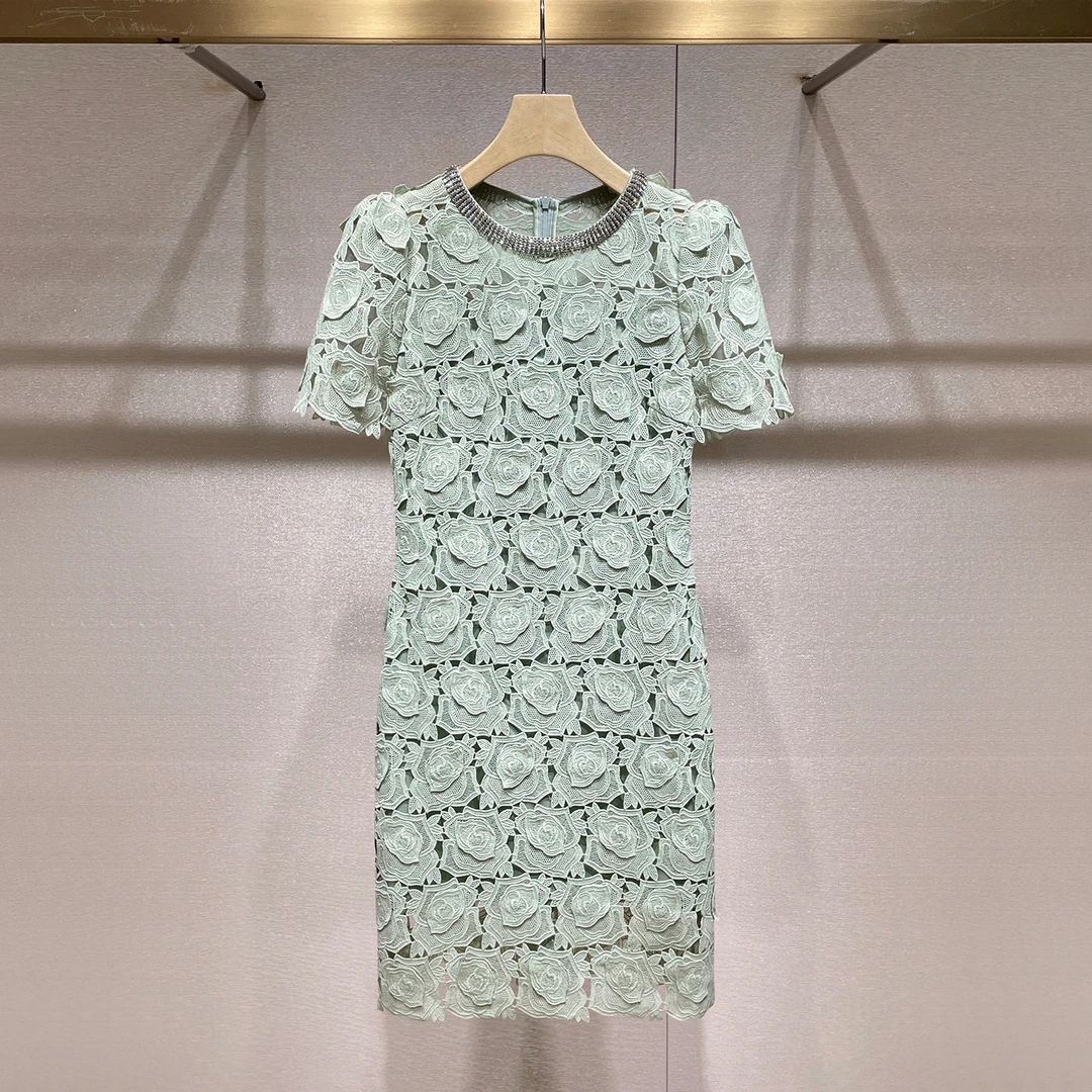 法式连衣裙女夏2025新款重工镶钻圆领短袖轻奢感花朵蕾丝绣花短裙