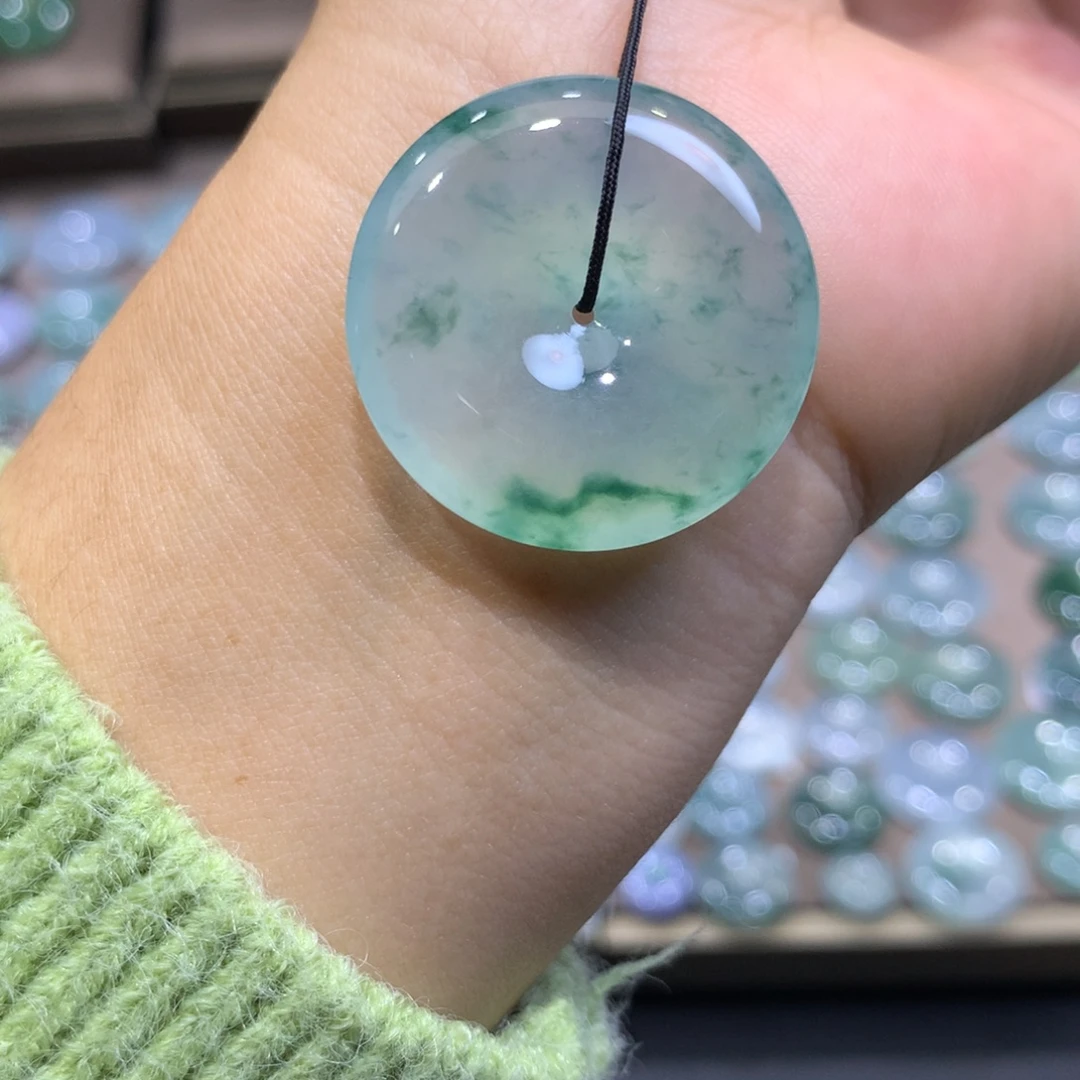 翡翠未镶嵌颈饰平安扣28.2*6