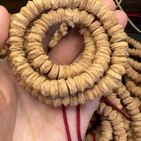 【闪购商品】吊坠柏香籽/百香籽肖****叔