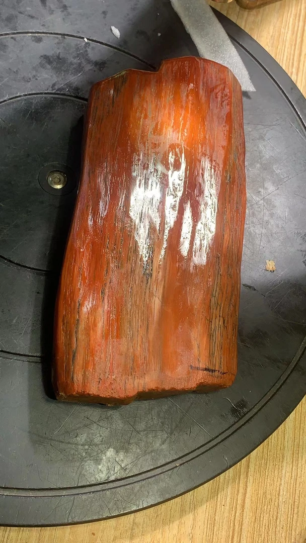 精美树化玉摆件2025119