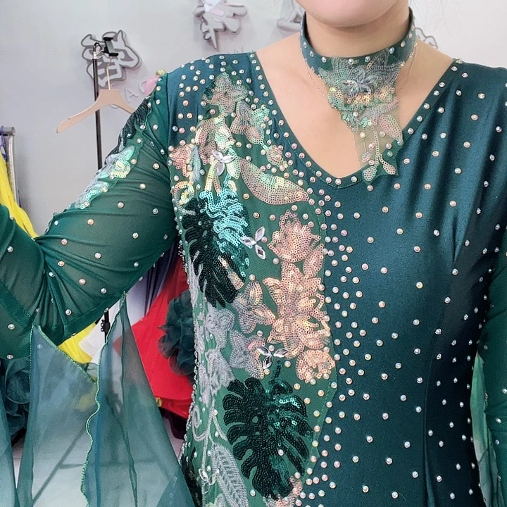 交谊舞的舞蹈动作和舞蹈