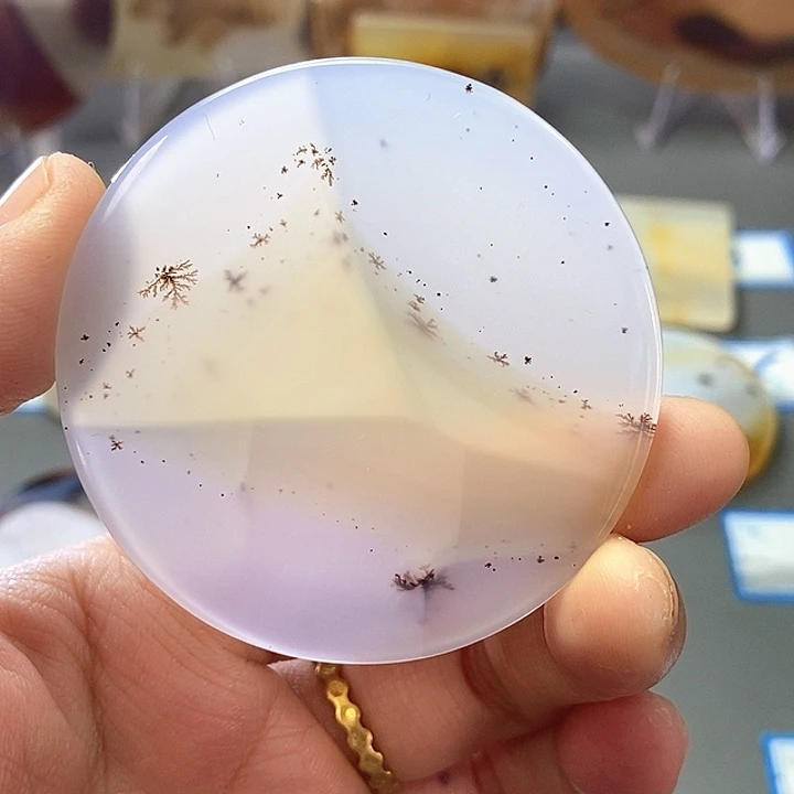 玛瑙/玉髓未镶嵌珠宝半成品